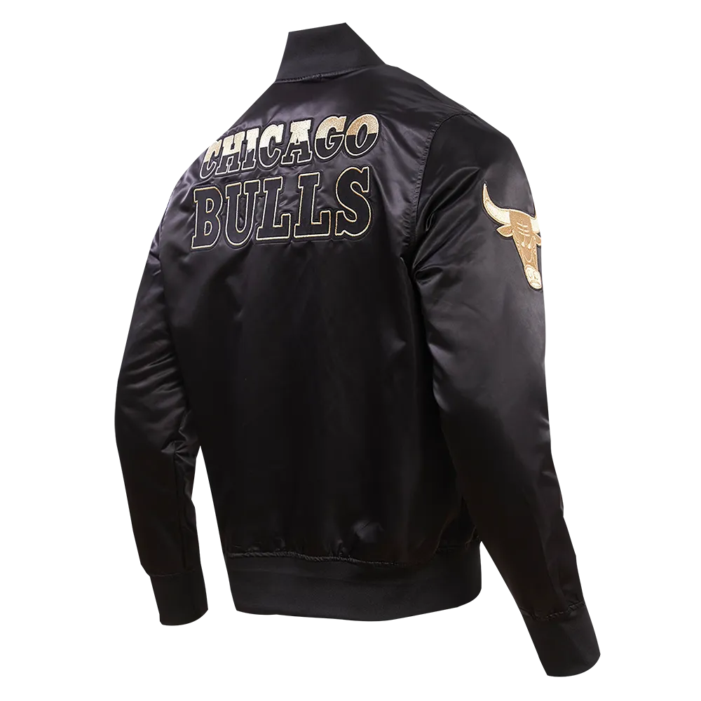 CHICAGO BULLS GOLD LOGO SATIN JACKET (BLACK)