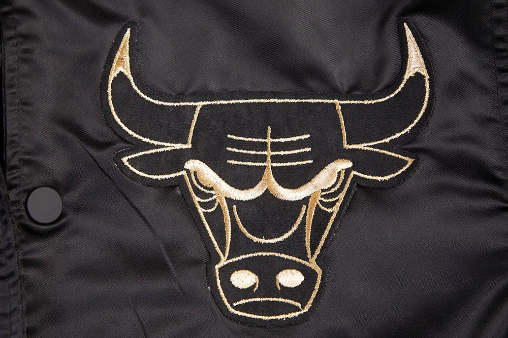 CHICAGO BULLS GOLD LOGO SATIN JACKET (BLACK)