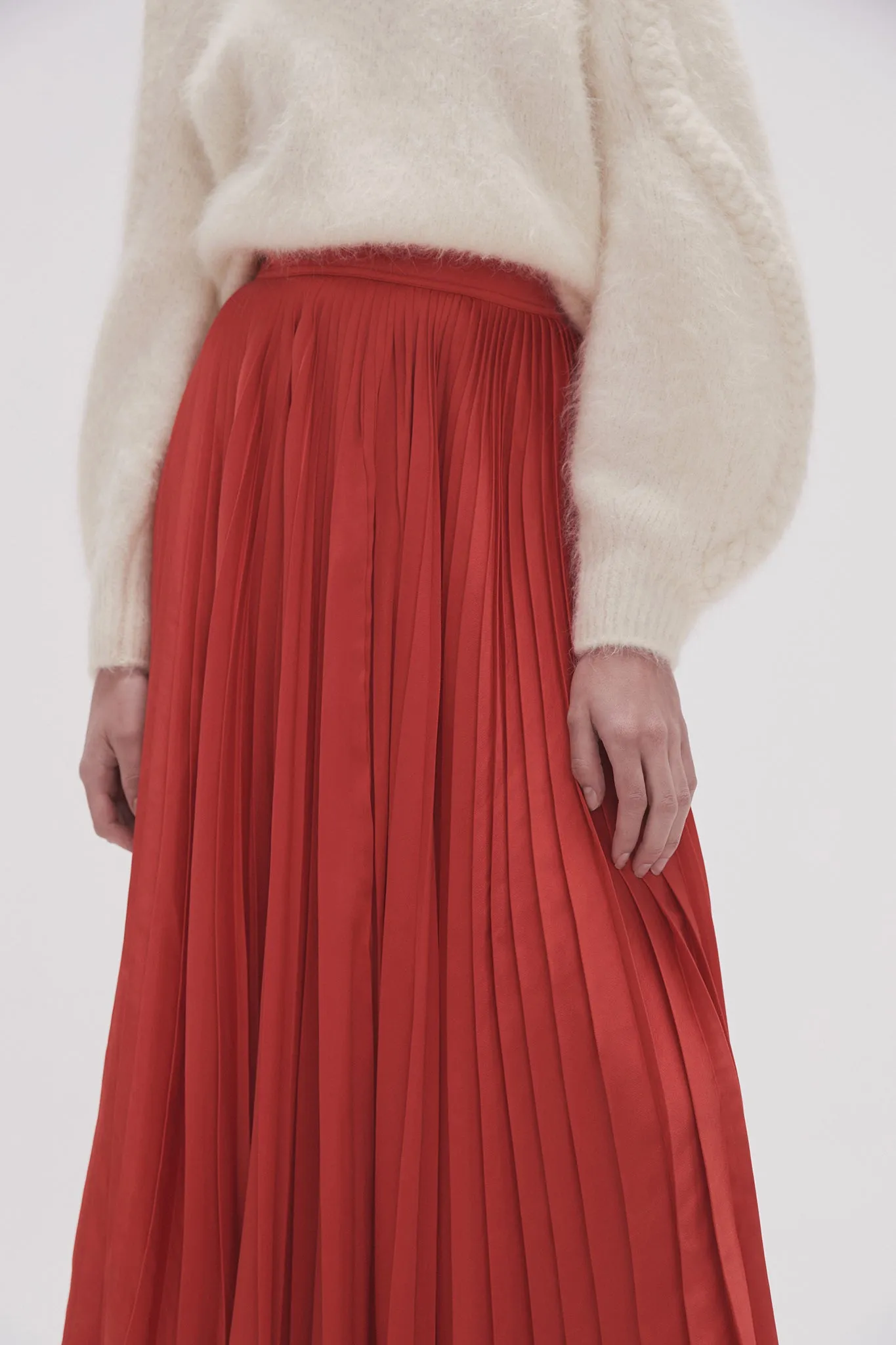 Wondrous Pleated Satin Skirt